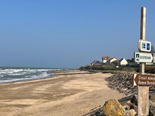 Les Pieds Dans L'Eau - Acces Direct A La Plage Bernieres-sur-Mer ภายนอก รูปภาพ